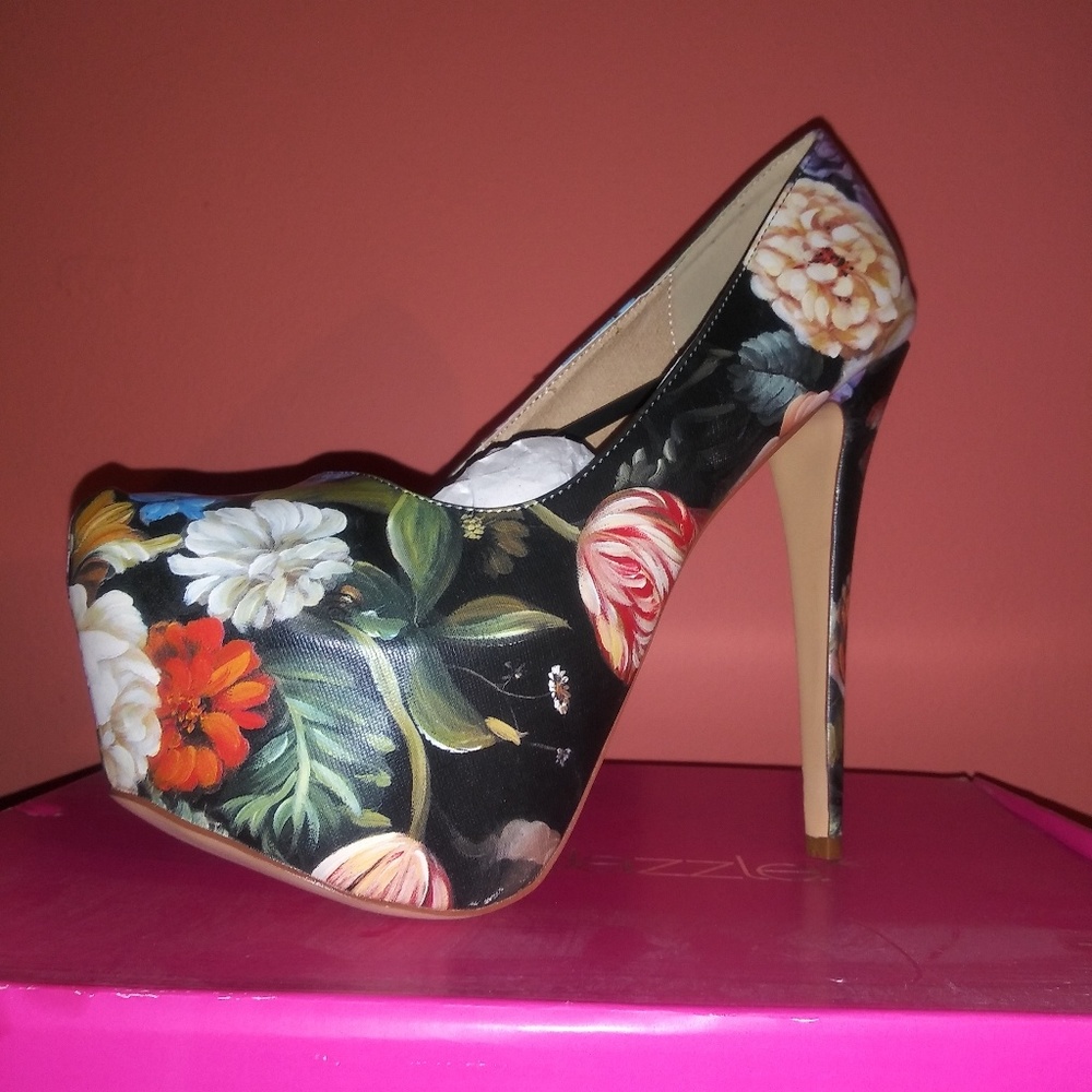 👠